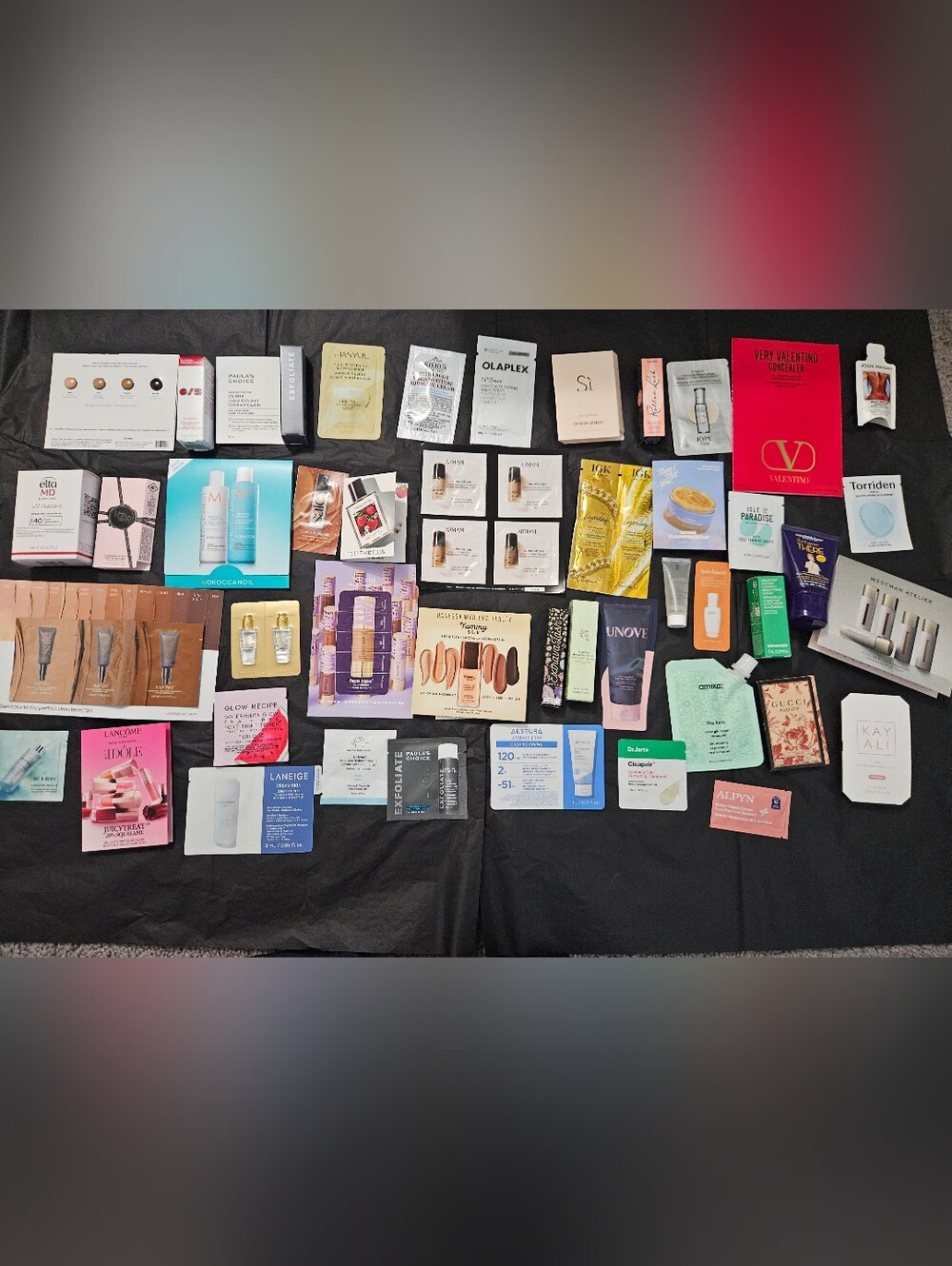 Lot of 45 hair, makeup, skin & fragrance trial size & samples